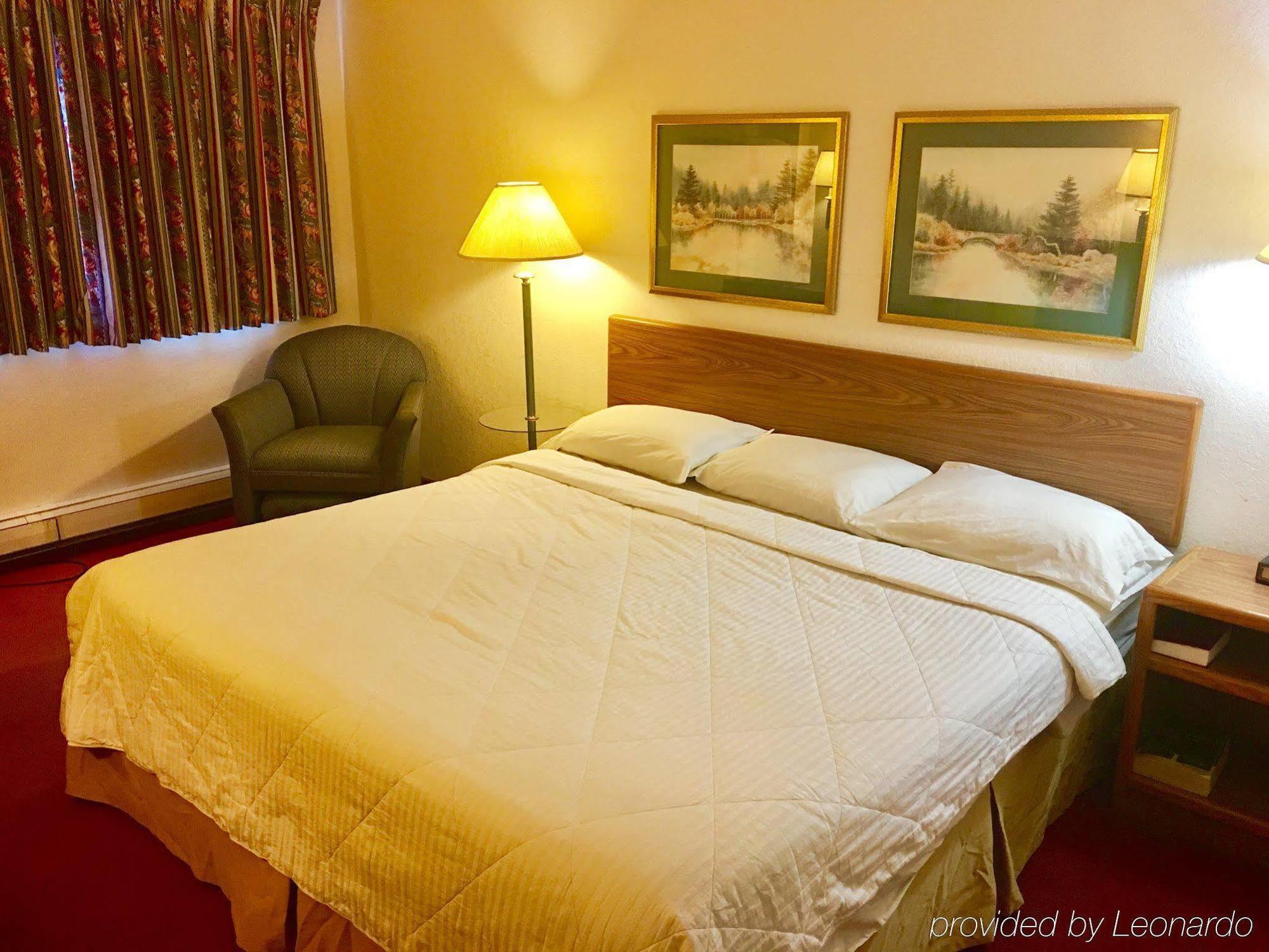 Motel Select 2*